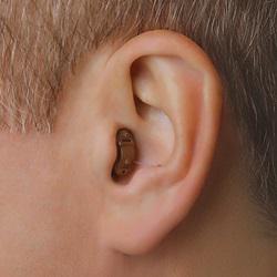 cic-hearing-aid-in-ear